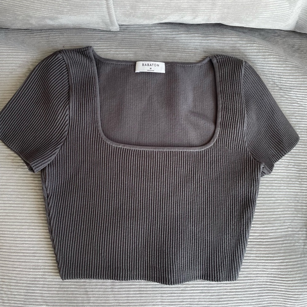 Brand new Babaton Sculpt Knit Squareneck Top